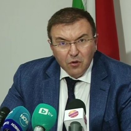 НА ЖИВО: Здравният министър дава брифинг