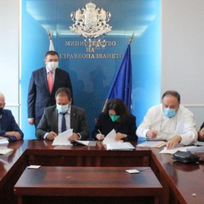 Увеличават клиничните пътеки с 20 лв., покриват PCR тестовете