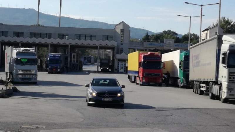 От Външно с информация за PCR тестовете за шофьорите на камиони, влизащи в Гърция