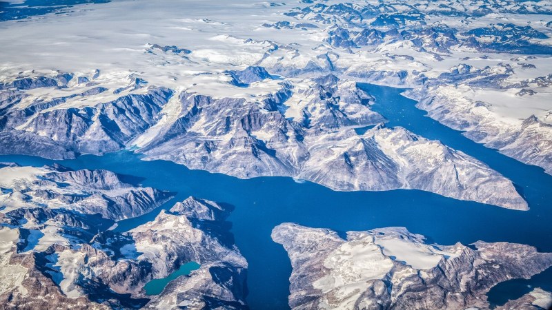 Ледът на Гренландия се топи бързо – морското ниво се вдига зловещо и…