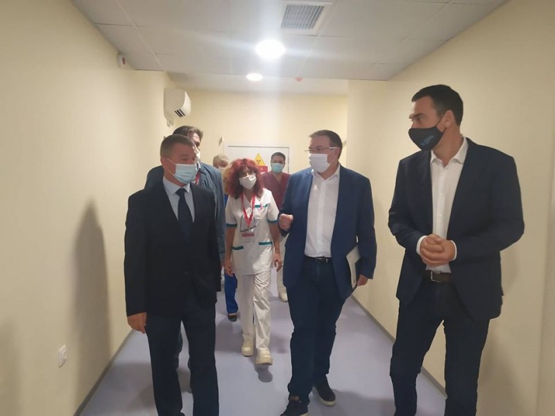 Здравният министър с неочаквано добра новина за заболяваемостта у нас!