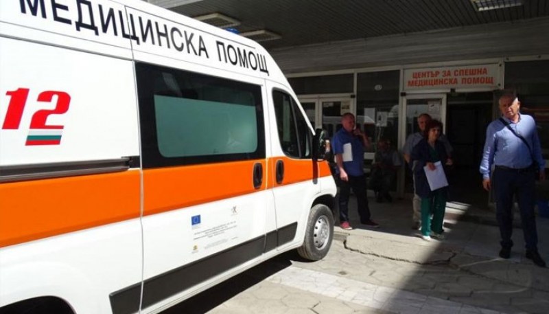 Двама души починаха от коронавирус във Варна