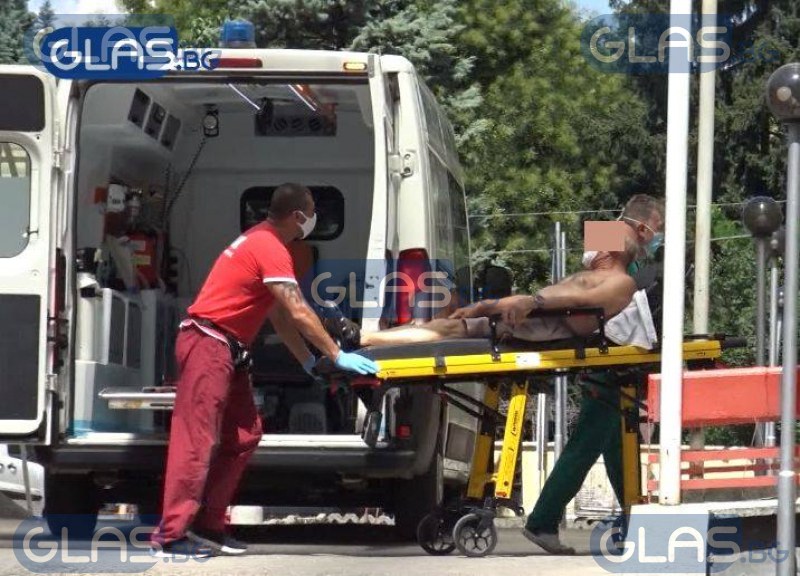 Мъж от Скутаре наръга в гърдите приятел по чашка и избяга