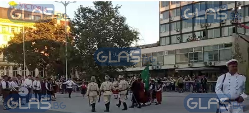 Долу пашата! Да живее България! Започна възстановката на Съединението СНИМКИ