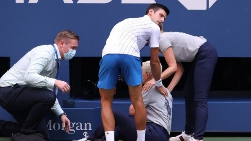 Изпъдиха Джокович от US Open! ВИДЕО