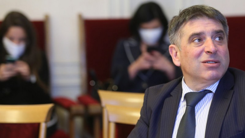 Данаил Кирилов подава оставка като депутат
