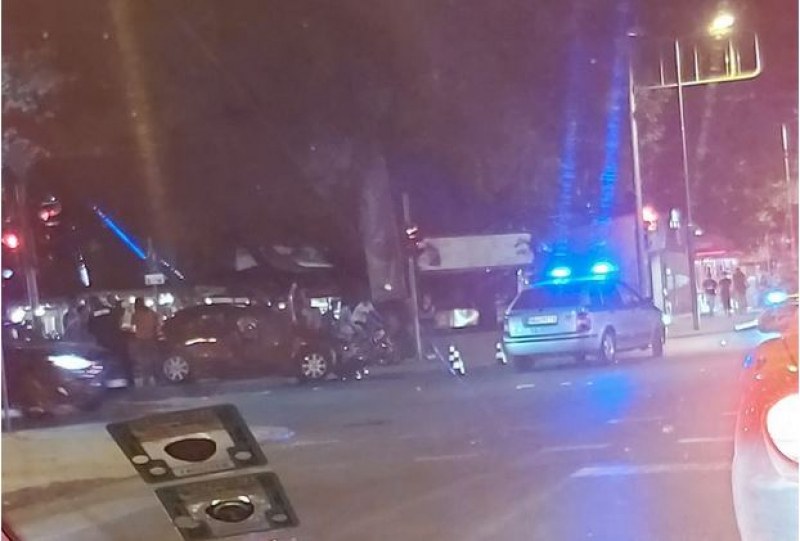Жена с Нисан е предизвикала мелето в Пловдив, минала на червено