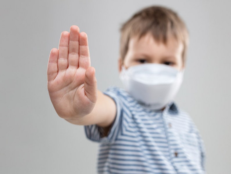 Педиатър с предупреждение за родителите: Деца под 5 години – без маски!