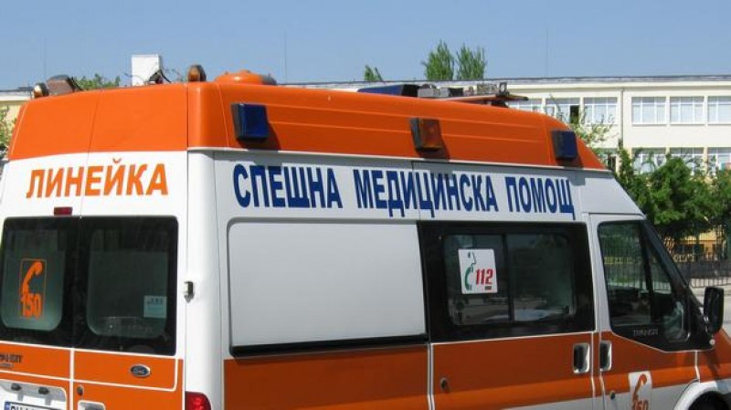 Двама мъже и жена са починали от COVID-19
