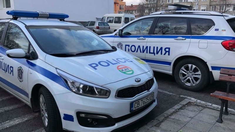 Мъж с дрога звънна на 112: Имам 300 г наркотици!