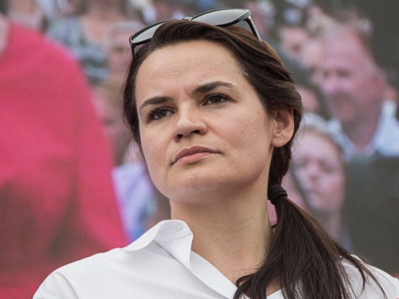 Неизвестен се престори на Тихановская на заседание на датския парламент