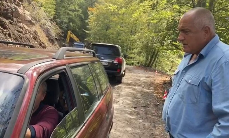 Нова отсечка в Родопите ще спестява 40 км на шофьорите  СНИМКИ
