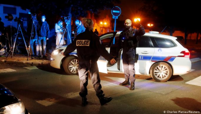 Четирима са задържани за убийството на учител в Париж! Сред тях и 18-годишен