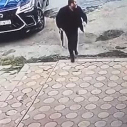 Застреляха ММА боец с автомат Калашников! ВИДЕО 18+
