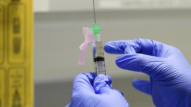 Българска ваксина срещу коронавируса ще има, но кога да я очакваме?
