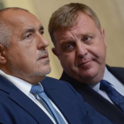 Каракачанов с SMS-и до премиера да го пита как е