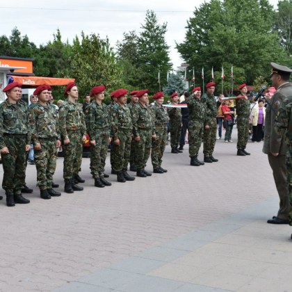 К-19 се настани във военното поделение в Асеновград! 15 са заразени