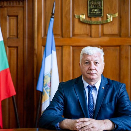 Пловдивският кмет от болницата: Лекуват ме със системи и антибиотици
