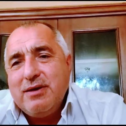 Вдигаме заплатите на лекарите с 600 лв., 15% отгоре за МВР!