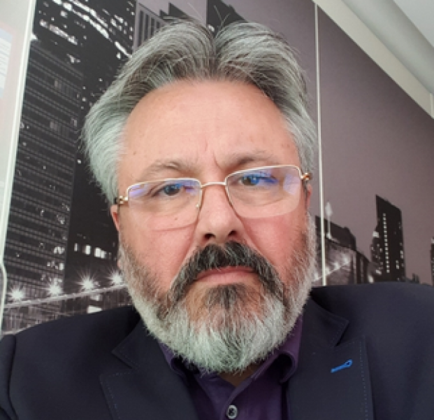 Изкуствено създаден ли е вирусът? Отговаря д-р Румен Хичев