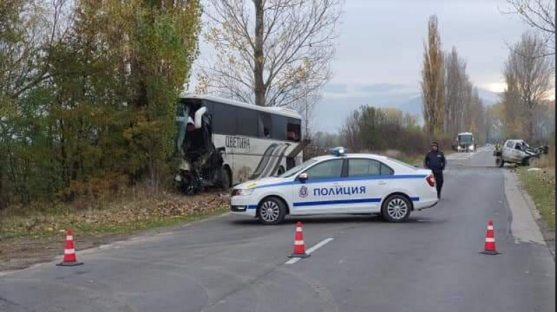 Двама младежи са загинали в катастрофата край Ботевград СНИМКИ и ВИДЕО