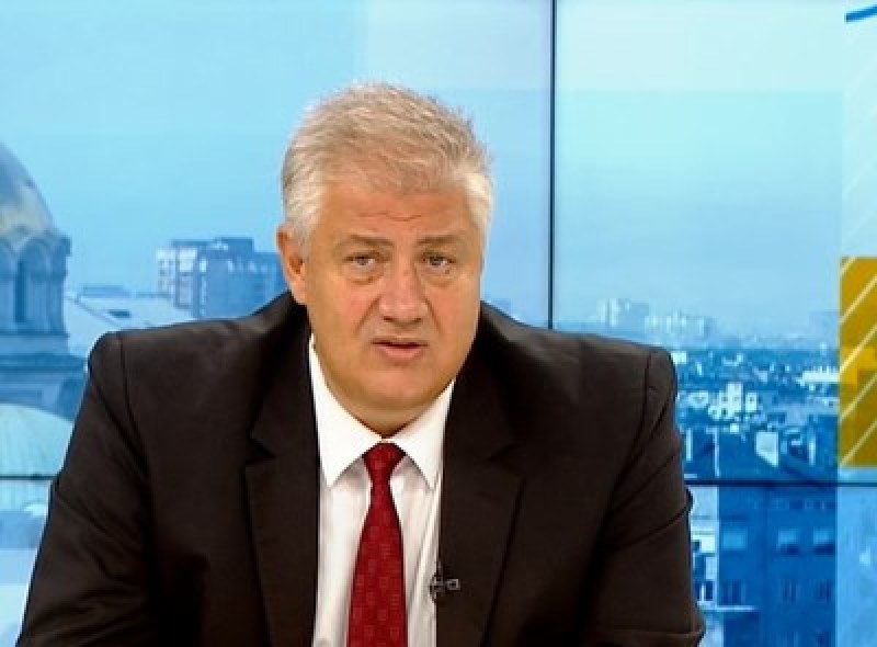 Медиците, които имат антитела, могат да ходят без маски сред пациентите