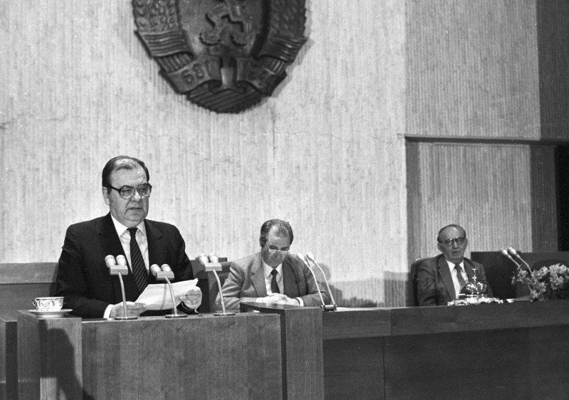 31 години стигат ли? Денят на промяната за България: 10 ноември 1989-а