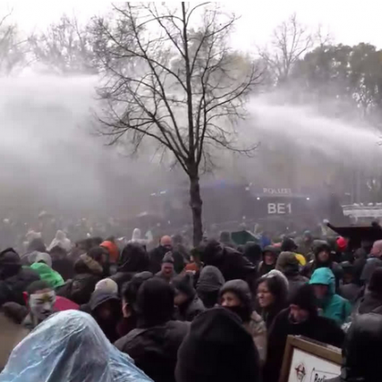 Нови протести против COVID мерките в Берлин