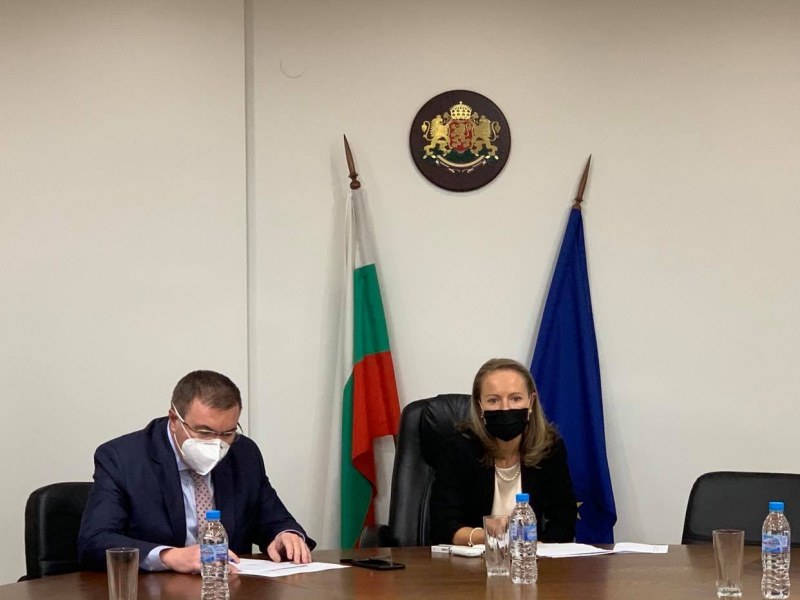 Здравният министър от Пловдив: Разчитайте на мен, но не одобрявам липсата на човечност