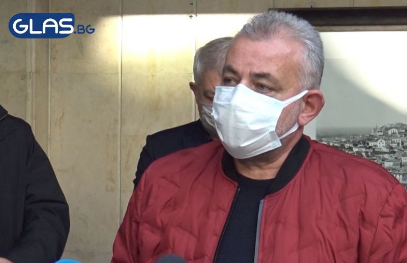 Директор на болница в Пловдив се ядоса от нападките заради върнат и починал пациент ВИДЕО