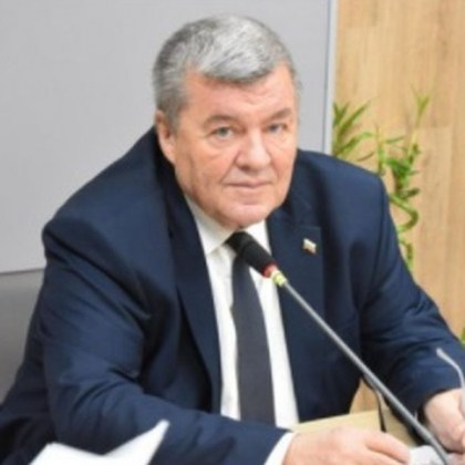 Върна се от работа и... почина. Внезапно си отиде известен перничанин