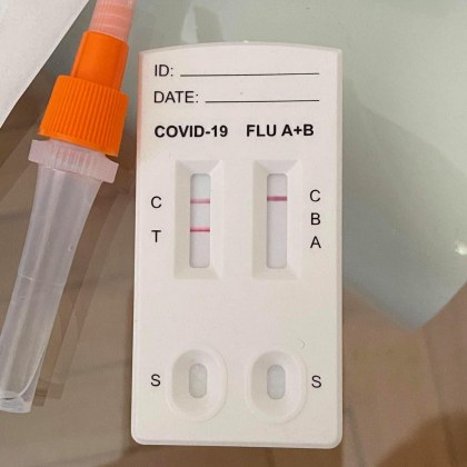 МЗ: Направление за PCR ще се издава и след положителен антигенен тест