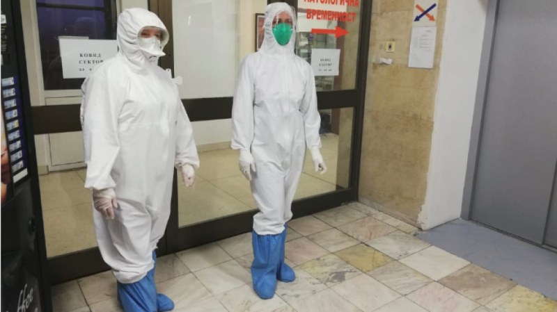 Белодробната болница във Велико Търново в колапс! Остана без лекари