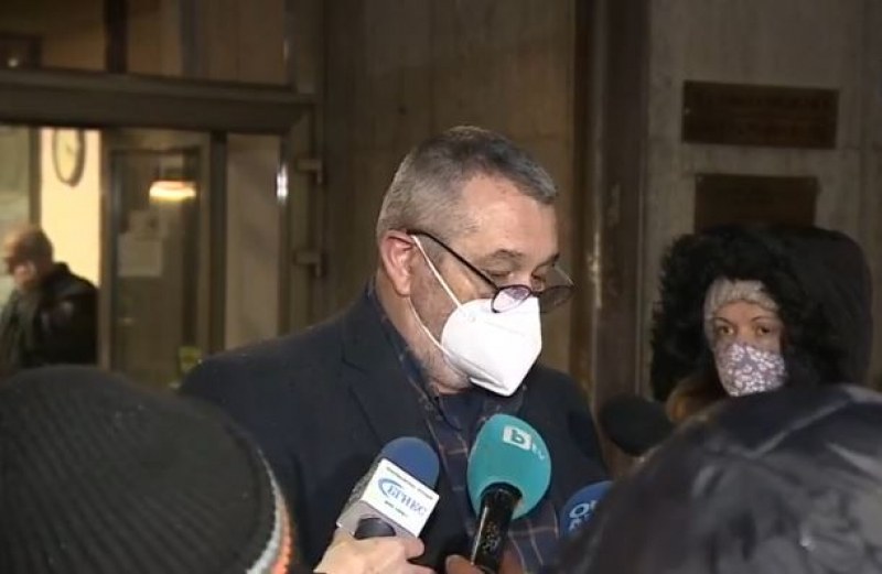 Колко лица от работещите на първа линия ще се ваксинират у нас? ВИДЕО