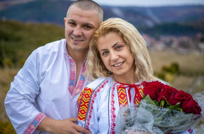 Ефрейтор от Пловдивско направи романтично предложение за брак