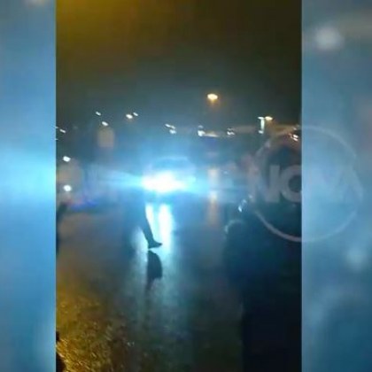 Жива верига и арести при блокадата на българи във Великобритания