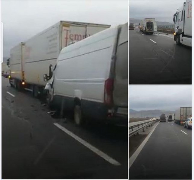 Пуснаха движението по "Хемус" към Варна, ударът в тира е бил жесток  СНИМКИ