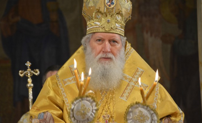 Патриарх Неофит: Мирът и любовта на раждащия се днес Богомладенец да бъдат с всички нас
