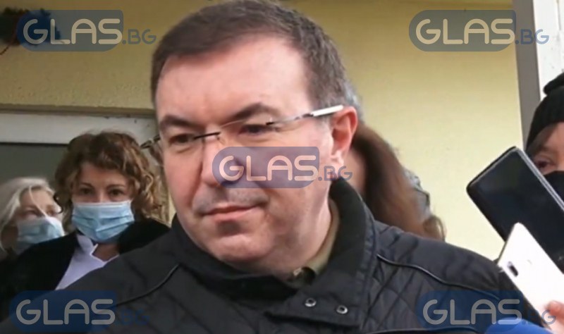 След поставената ваксина, здравният министър: Ще победим пандемията! ВИДЕО