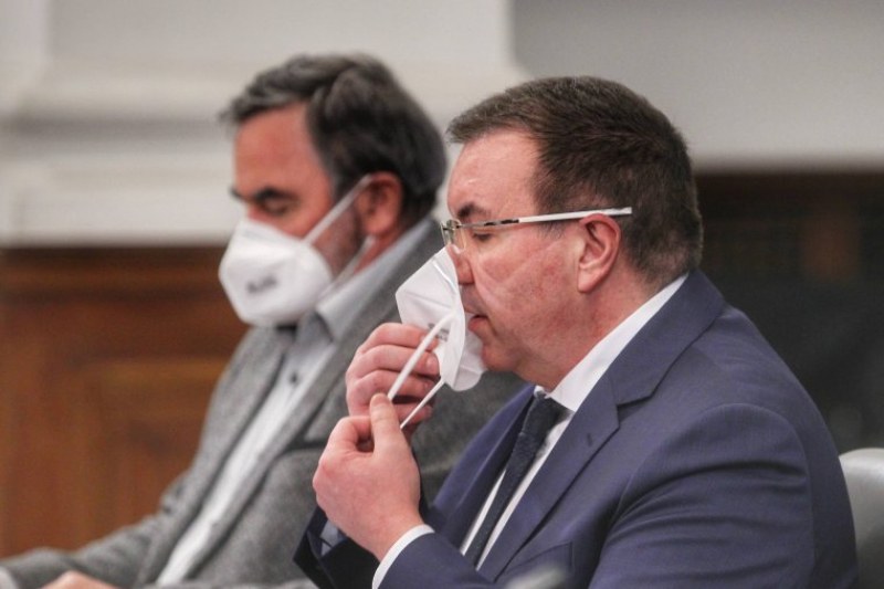 НОЩ и здравният министър НА ЖИВО: Отчитаме успех в процеса на ваксиниране!