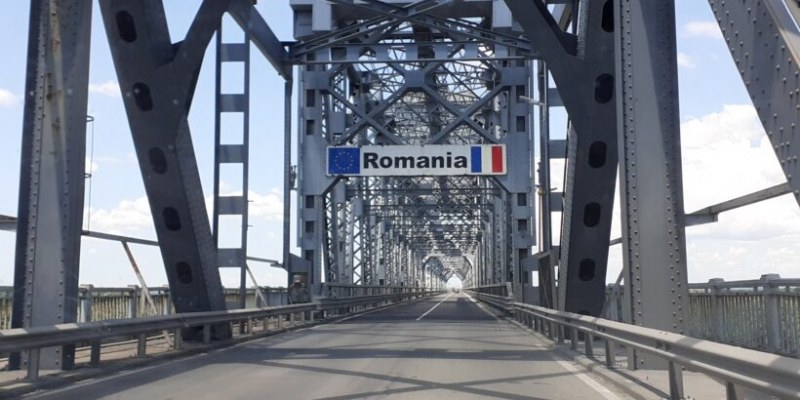 Схемата с фалшиви PCR тестове се разраства! Пипнаха още двама