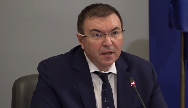 НОЩ с обнадеждаващи данни за битката с вируса у нас! Отварят ли училищата?