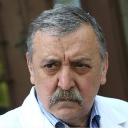 Кантарджиев категоричен: "Пфайзер" и "Модерна" борят британския щам!