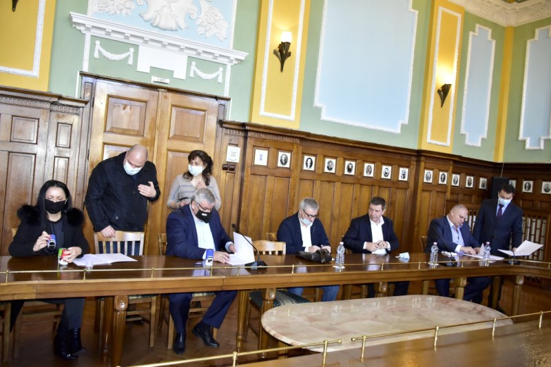 Пада ли цената на годишната карта за пътуване в Пловдив? Обмислят го