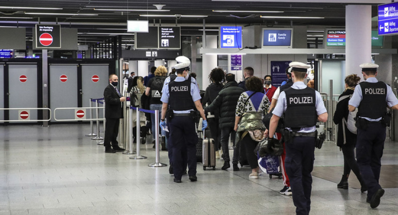 Стрелба на германско летище, има загинал ВИДЕО