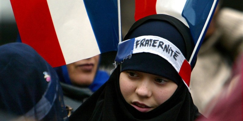 Мъжът и жената – равнопоставени! Из хартата на исляма във Франция