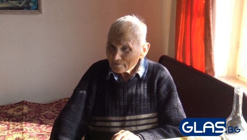 Пребиха дядо край Пловдив заради 119 лева СНИМКИ