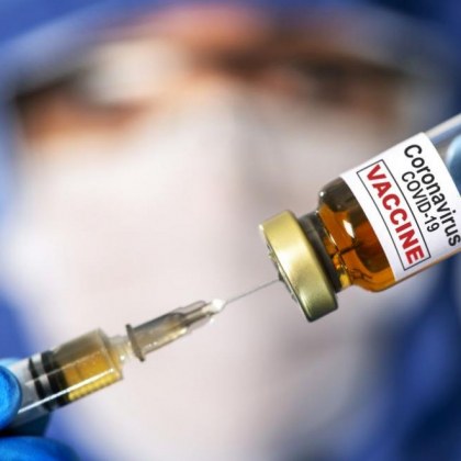 7 служители уволнени след отказ да се ваксинират, заплашват шефа им с убийство