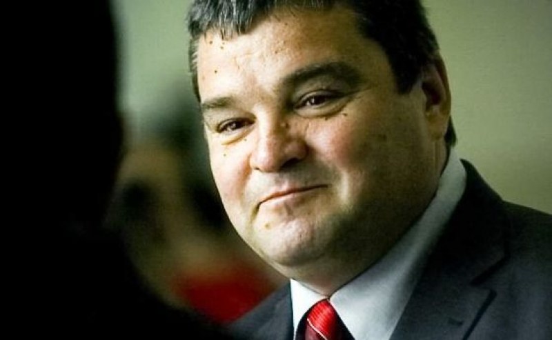 Коронавирусът уби и емблематичния Фидел Беев
