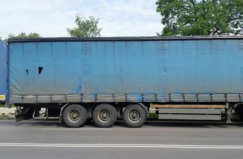 Хванаха сирийци в камион на 
